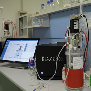 BactoVessel 6 litre on Solaris PCS.JPG