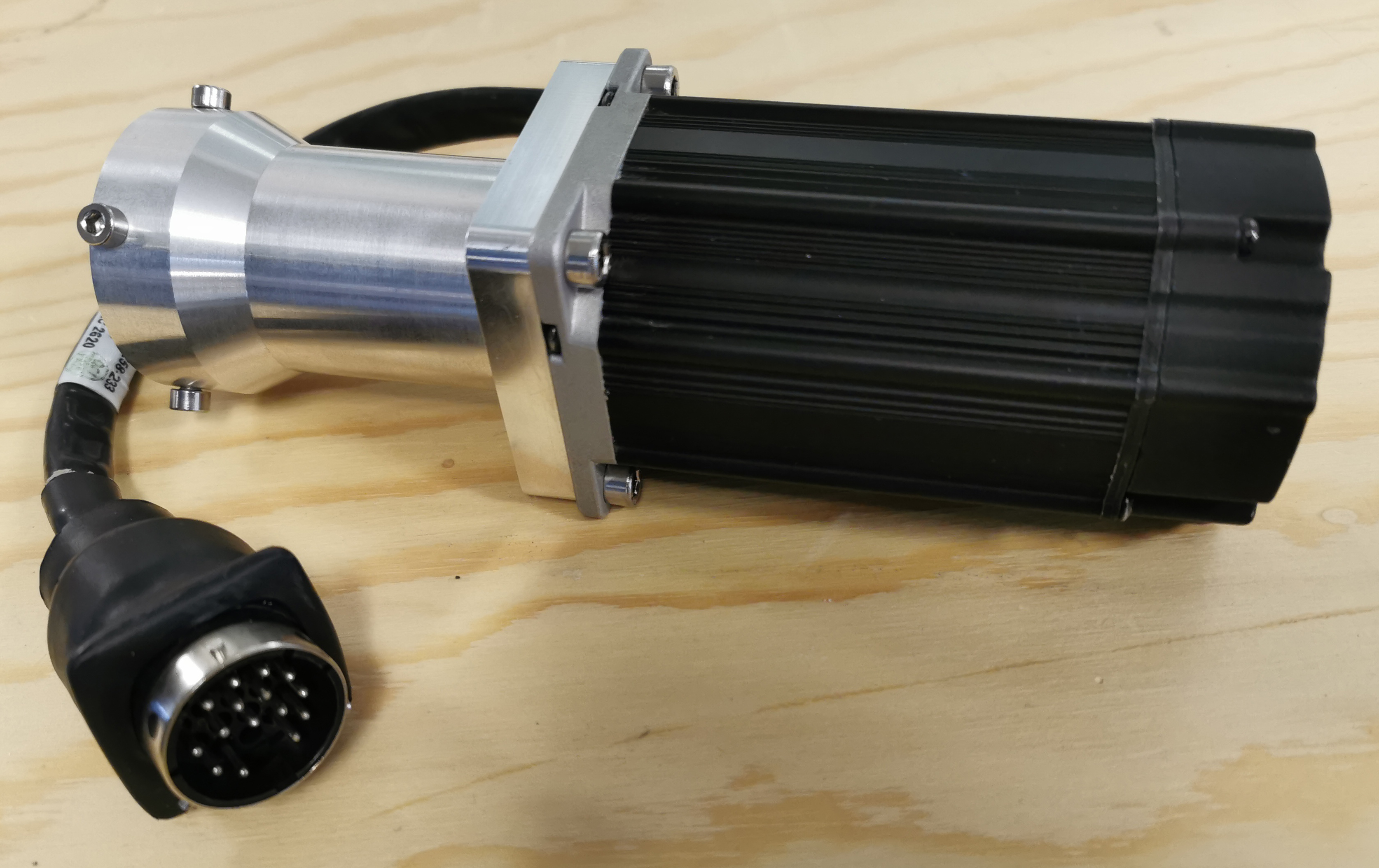 Conversion kits for servo motor's