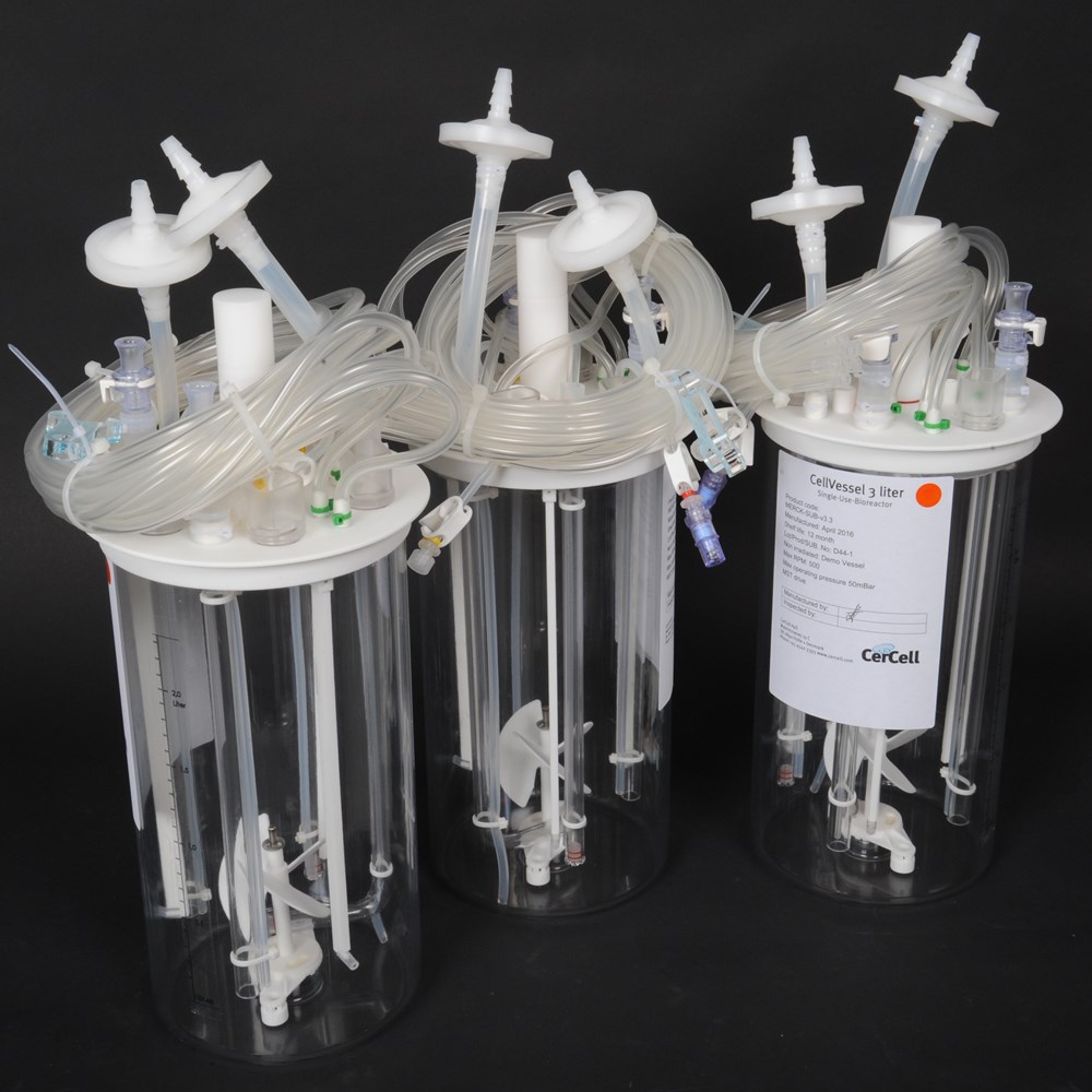 Photo examples of customised Single-Use-Bioreactor